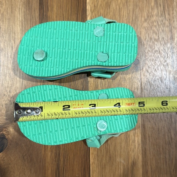 Havaianas Green Flip Flops- baby size 4 - Picture 4 of 5